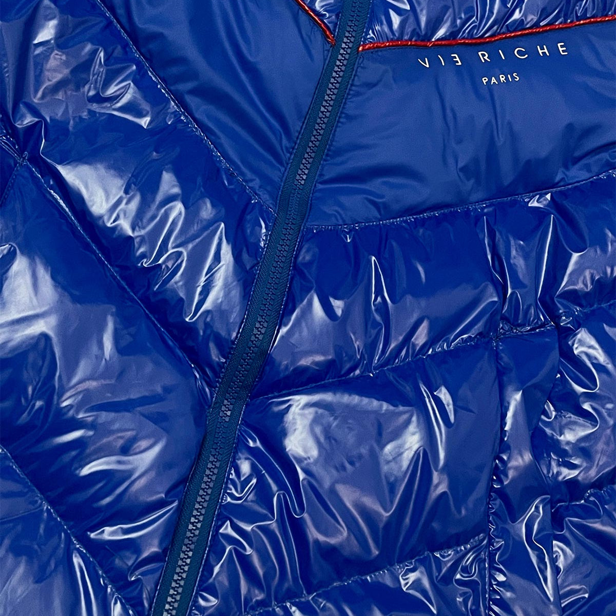 Diagonal tonal elongated bubble