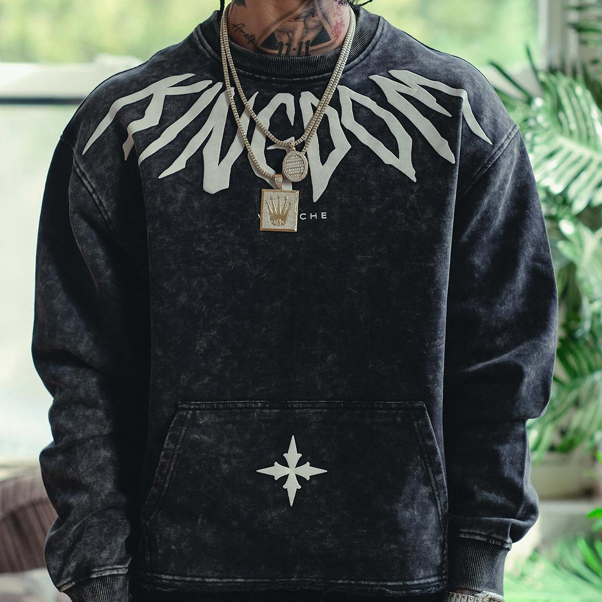 Kingdom crewneck