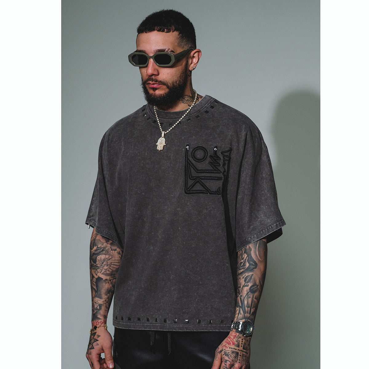 Tribal stones tee Acid Wash Grey by Vie+Riche
- 1