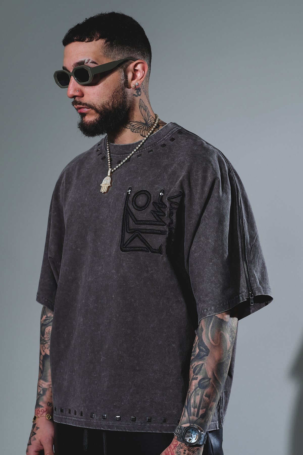 Tribal stones tee Acid Wash Grey by Vie+Riche
- 6