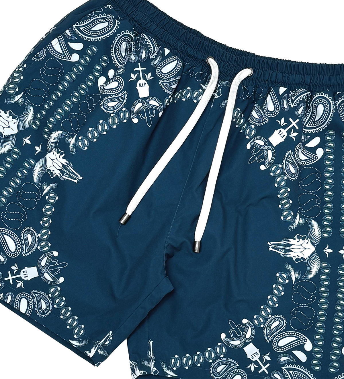 Reversible paisley set Navy by Vie+Riche
- 9