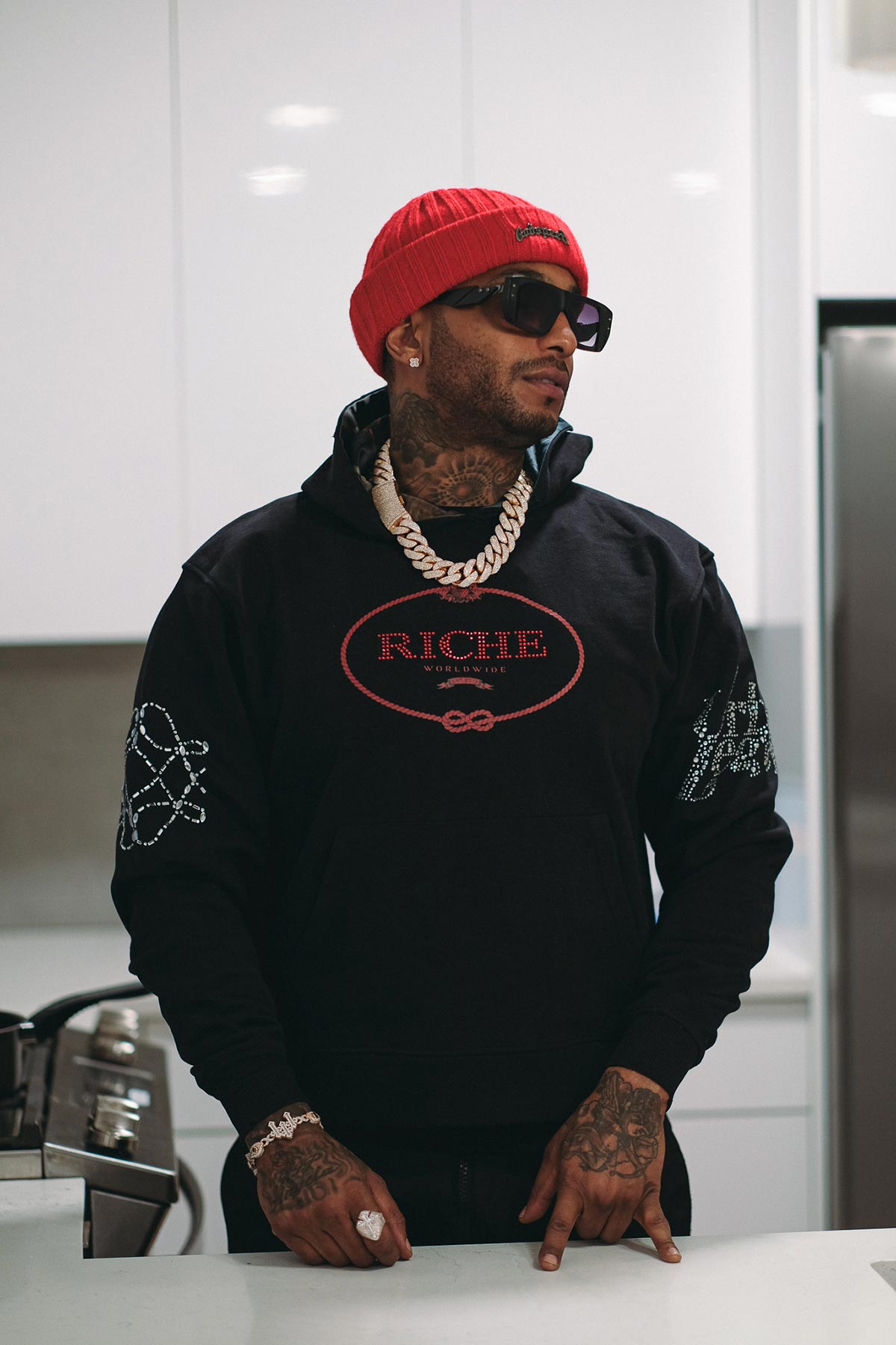 Urban legend hoodie Black by Vie+Riche
- 6