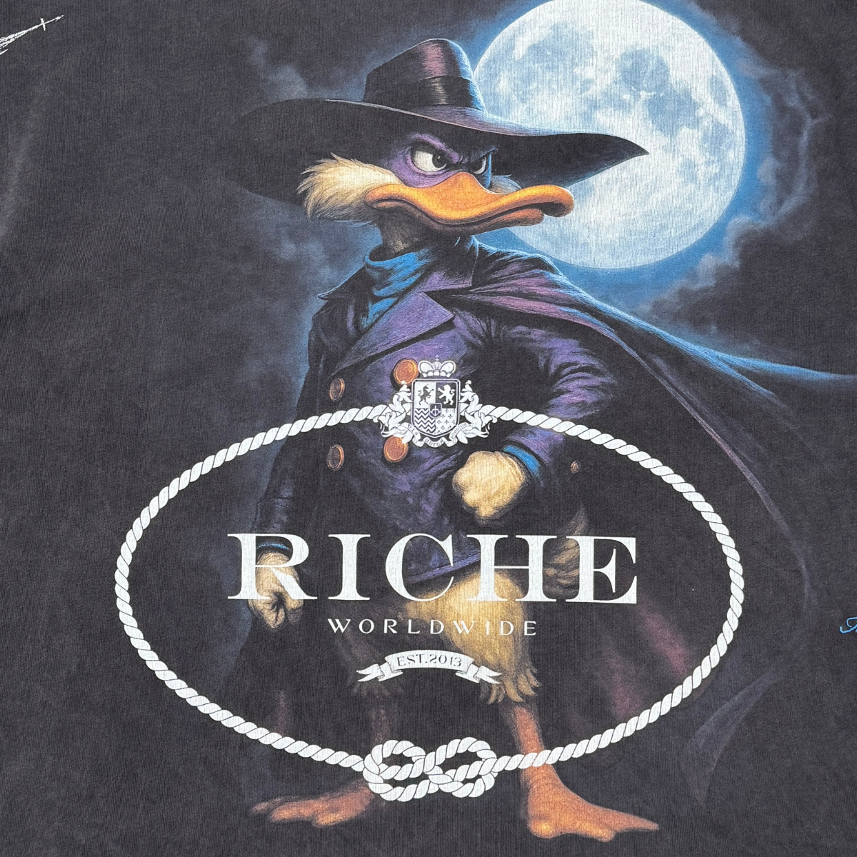 Dwd dark tee