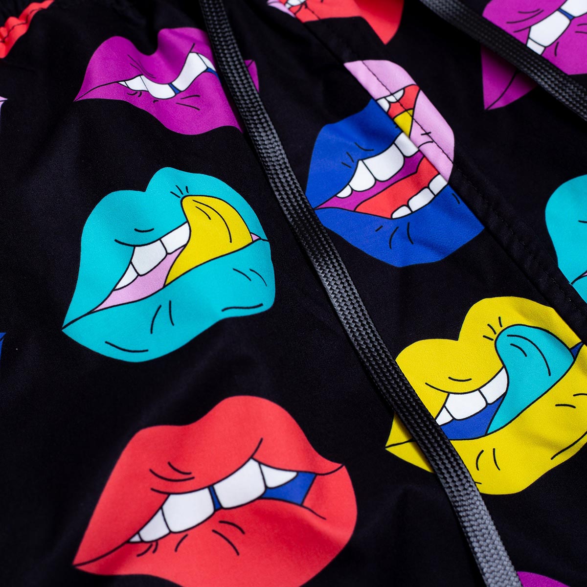 Riche Love Lips Graphic Board Short for Men