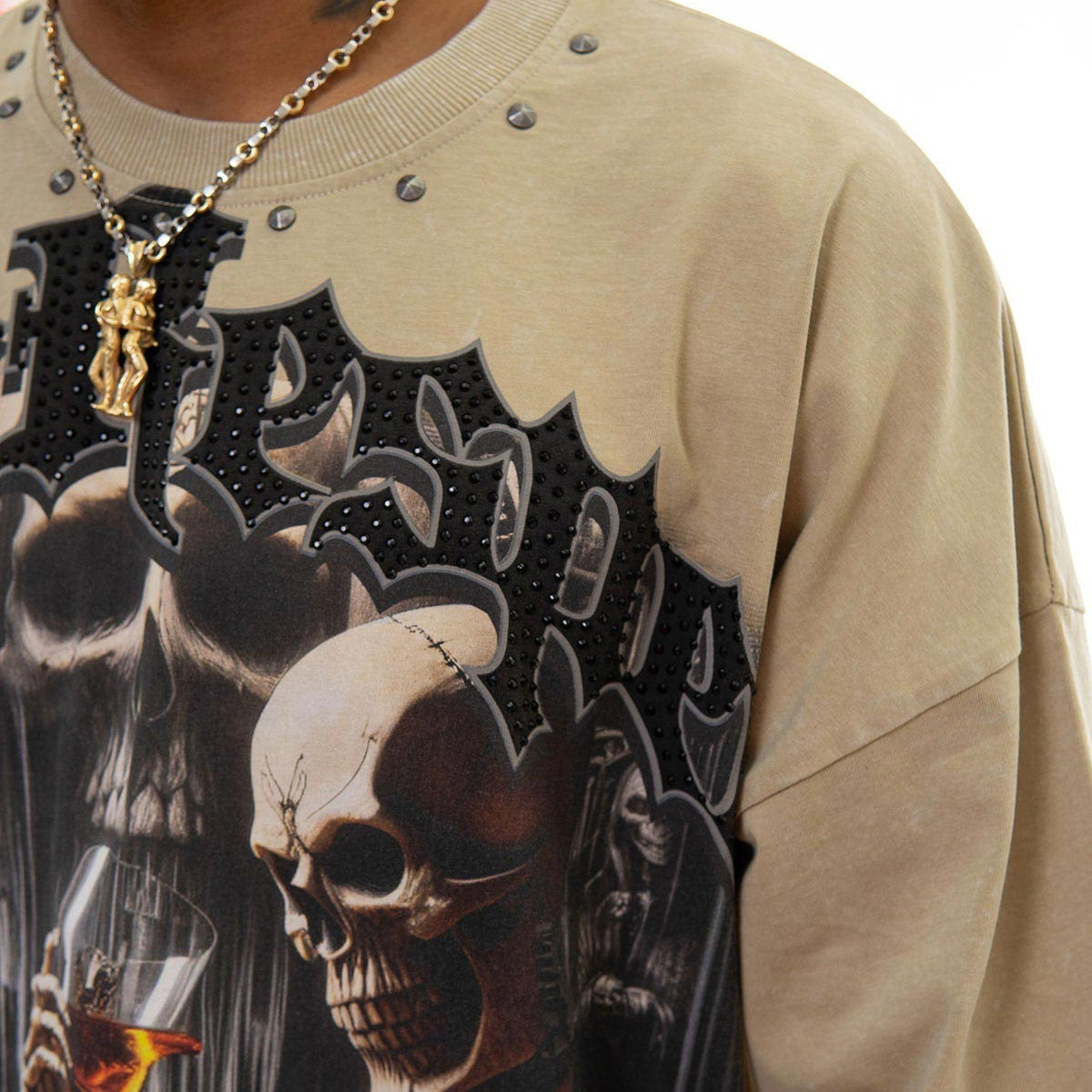 Stray respect earned wide & crop fit tee