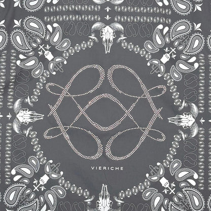 Reversible paisley set