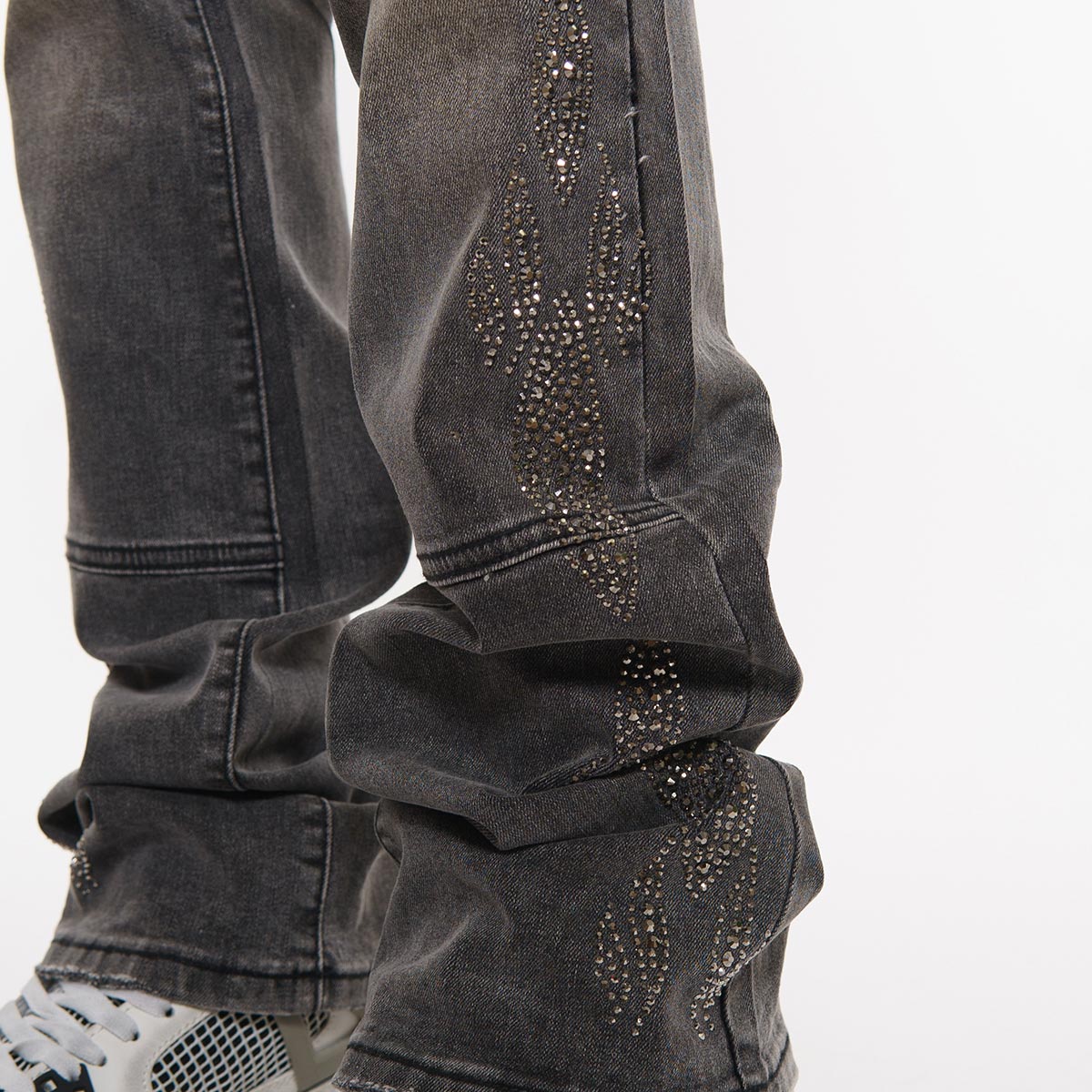 Carpenter flare denim pant w/ rhinestone details