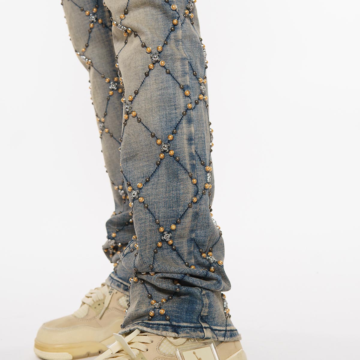 Wax coated cargo flare denim pant w/ side chains