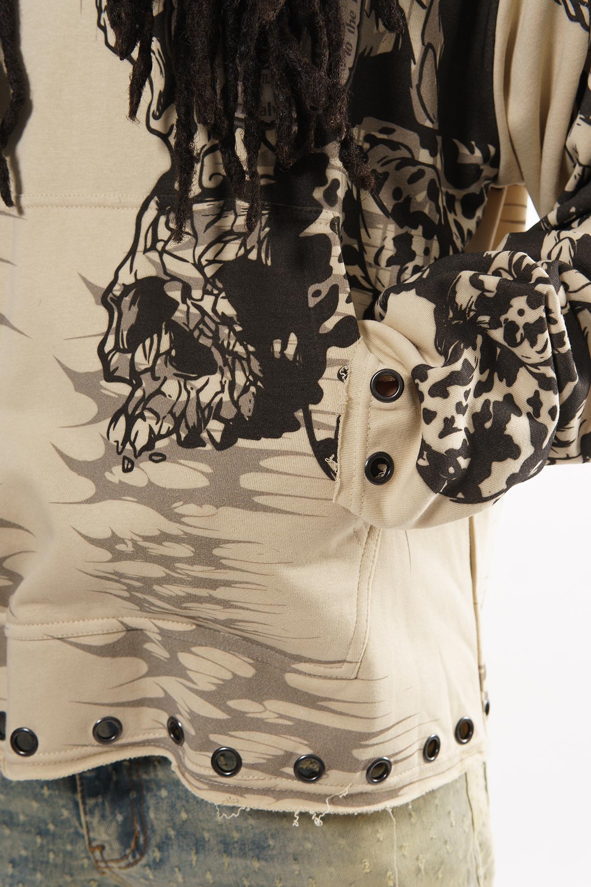 Have vision pull over hoodie