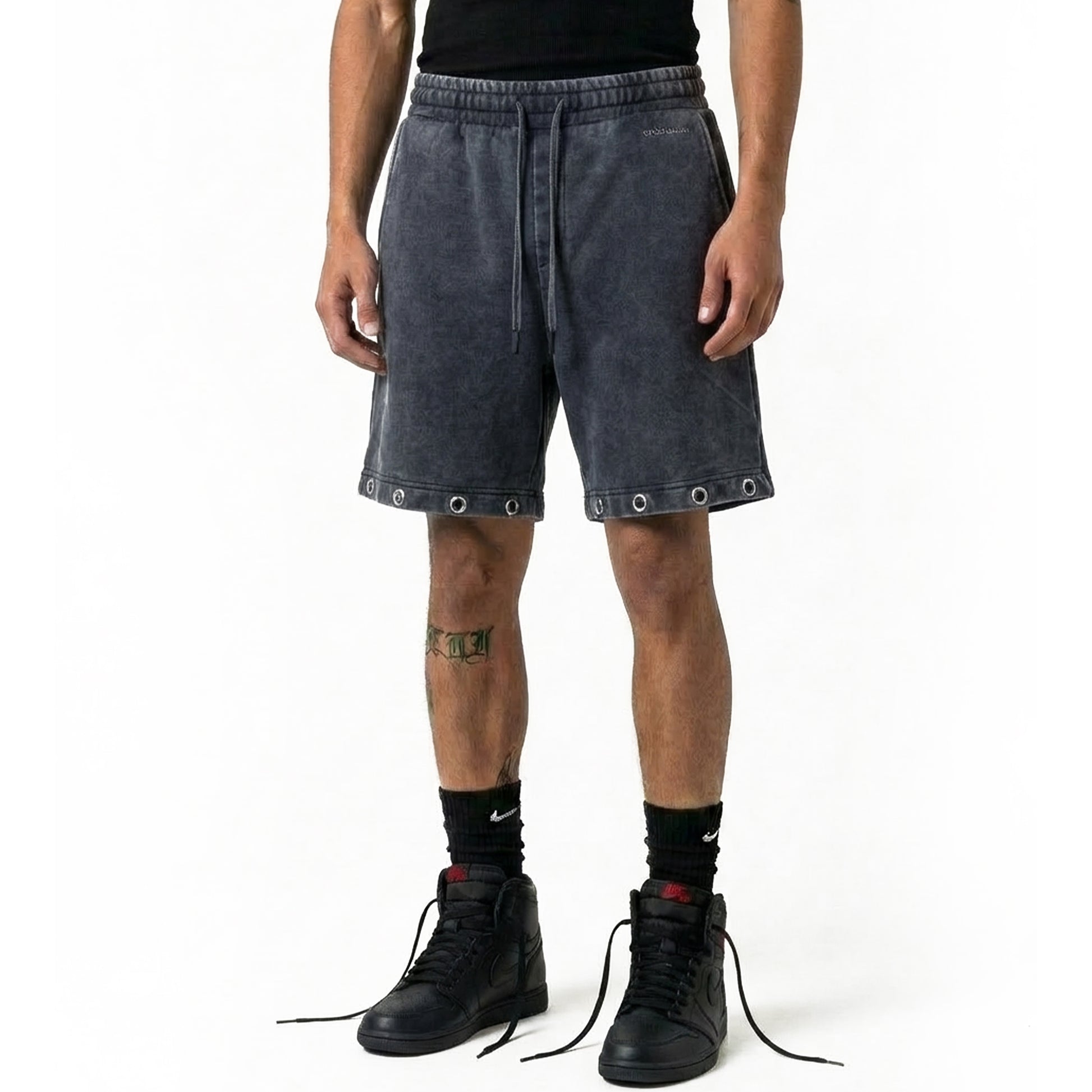 Drawstring printed washed shorts by Unknown - 6 | Vie+Riche