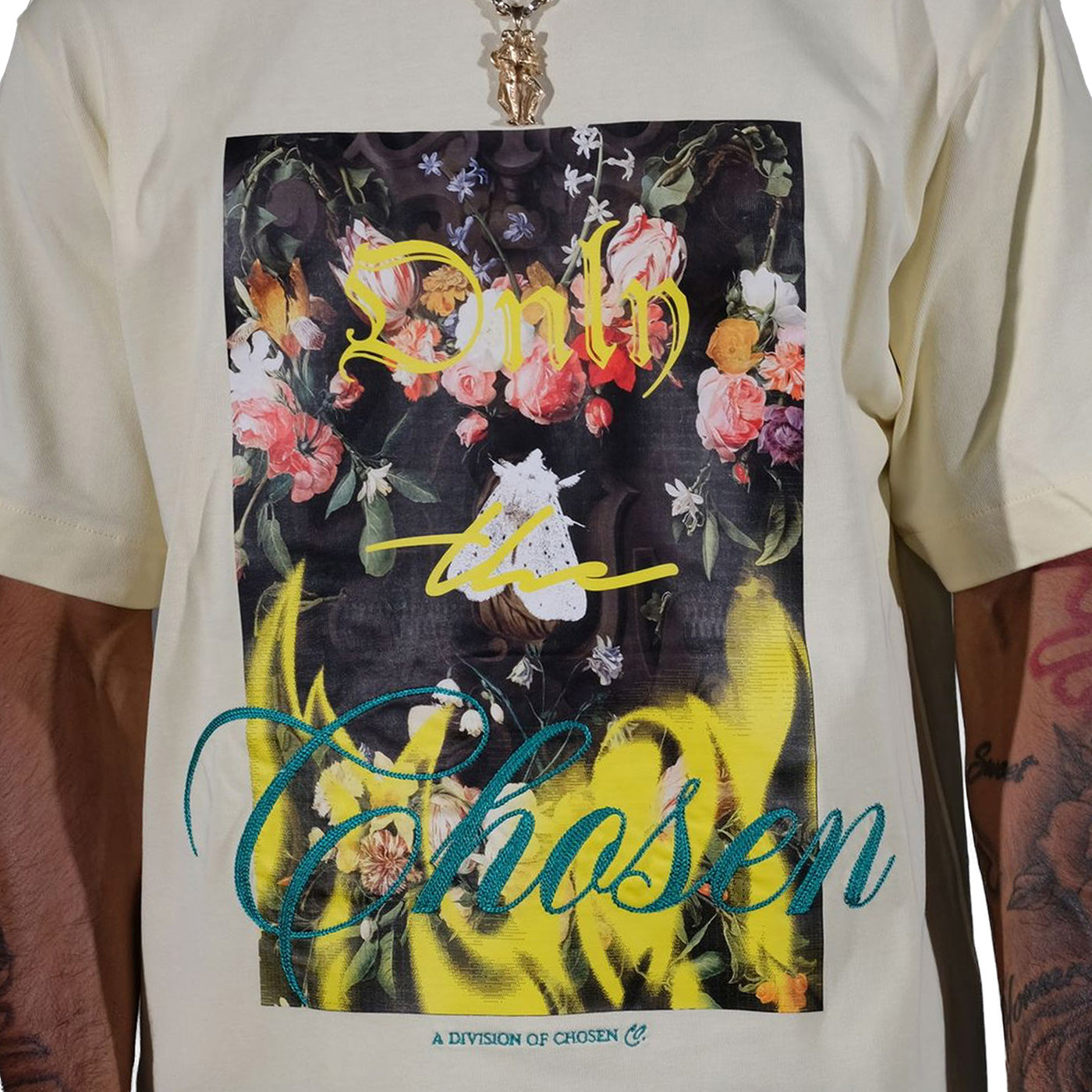 Moth tee Pastel Yellow by Chosen
 - 2
