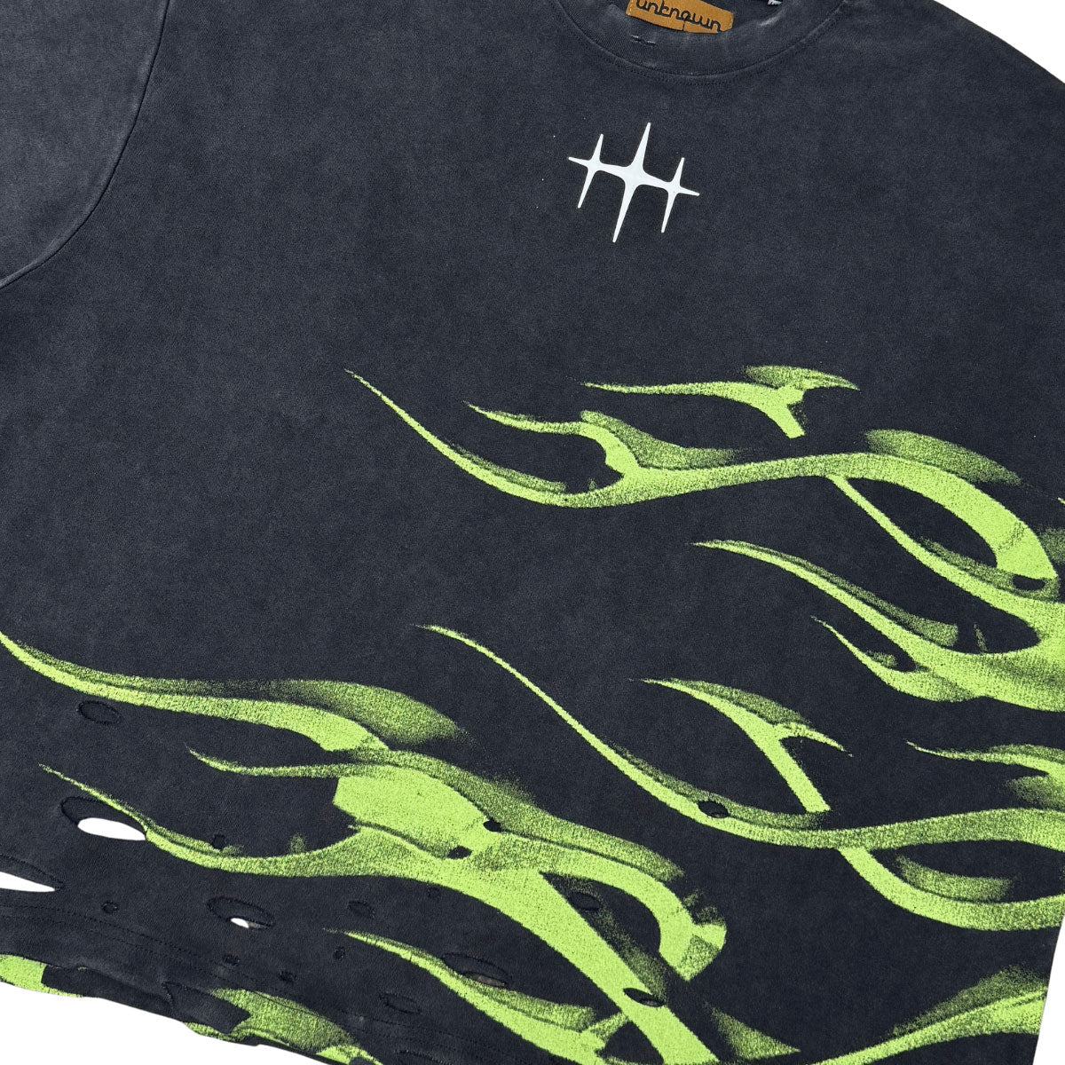 Metalic flames tee by Unknown - 5 | Vie+Riche