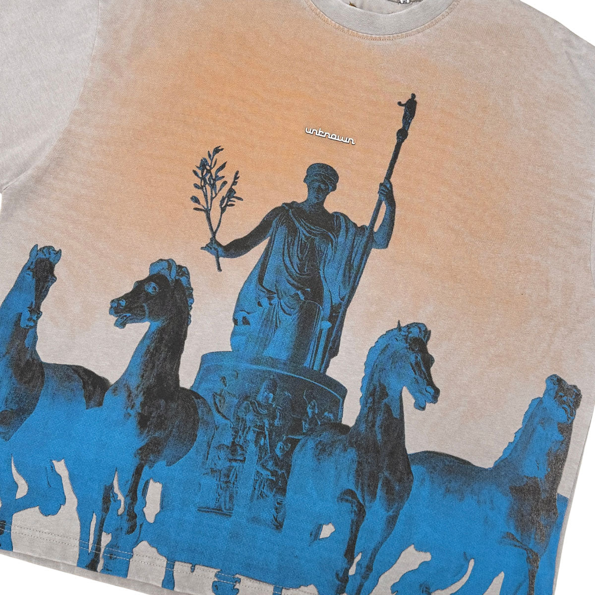Chariot tee by Unknown - 5 | Vie+Riche
