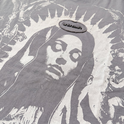 Divine madonna tee