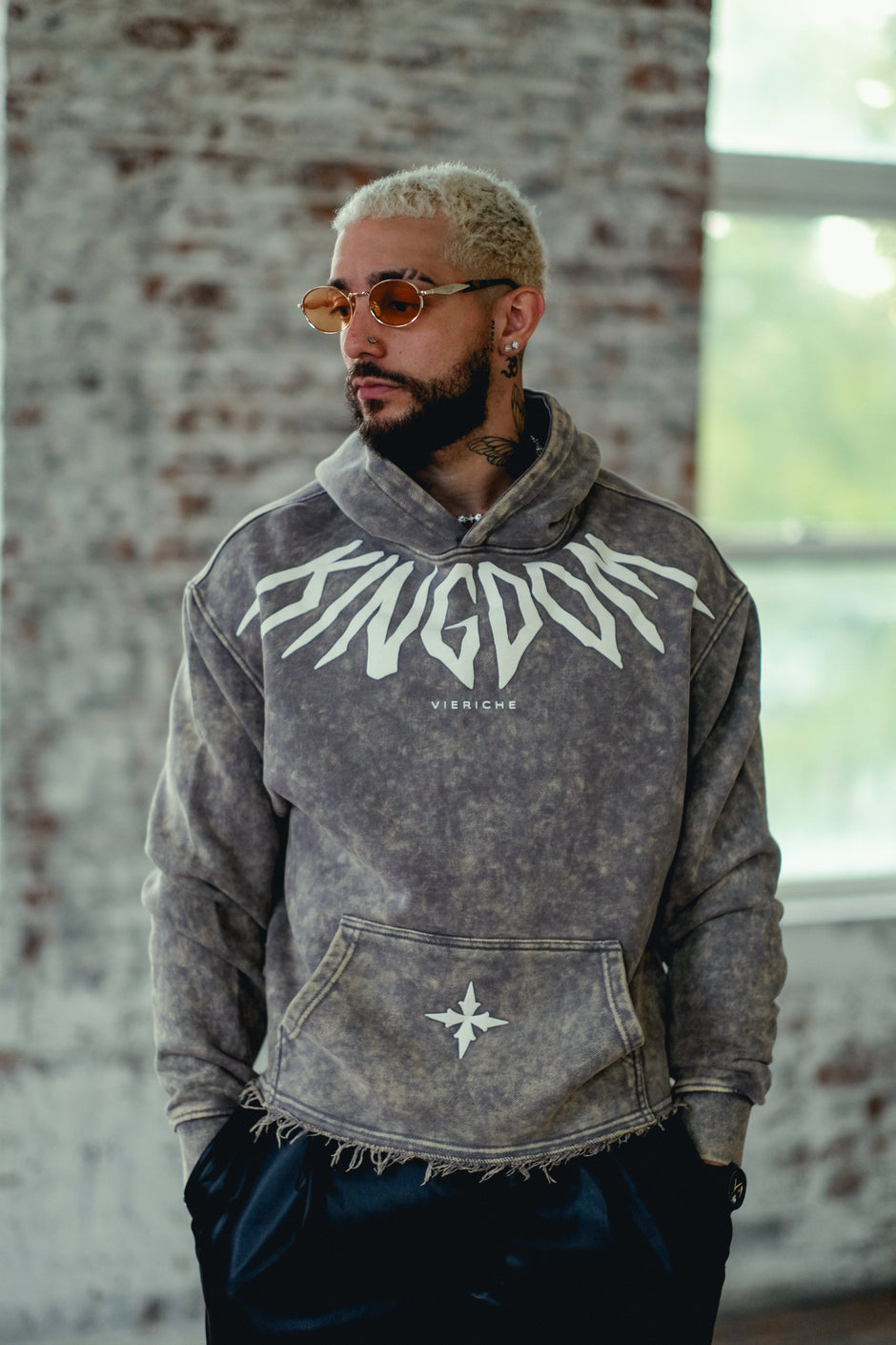 V I E + R I C H E | Premium Menswear Apparel | Vie-Riche Streetwear ...