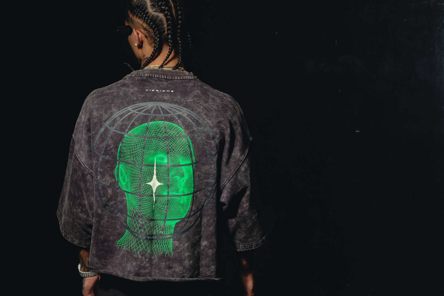 Virtual being tee